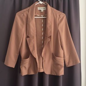 Forever 21 3/4 Sleeved Blazer with clasp
